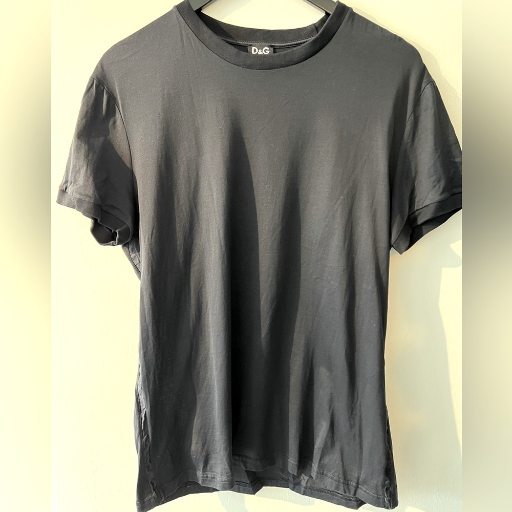 COPY - Dolce & Gabanna T-Shirt Size XL FITS SMALLER LIKE A MED OR SMALL